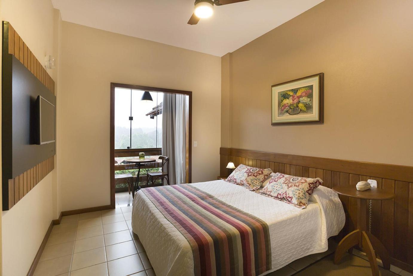 Pousada Dos Pinhos Hotel Pedra Azul  Eksteriør billede
