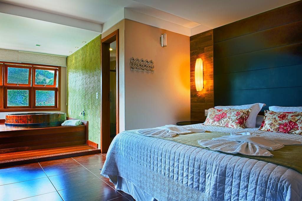 Pousada Dos Pinhos Hotel Pedra Azul  Eksteriør billede